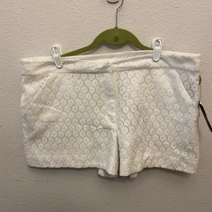 NWT Ana eyelet shorts